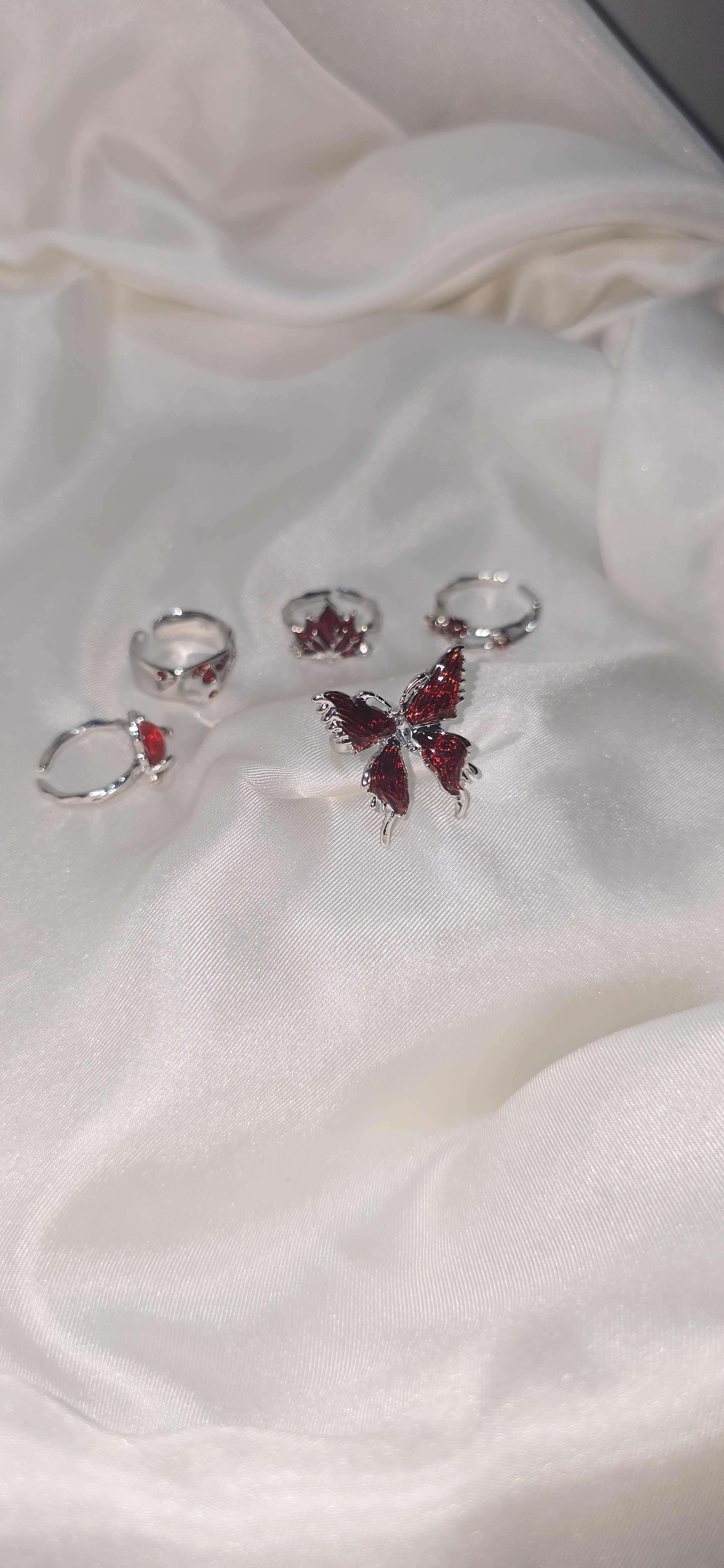 5 Pcs Scarlet Nocturne Set