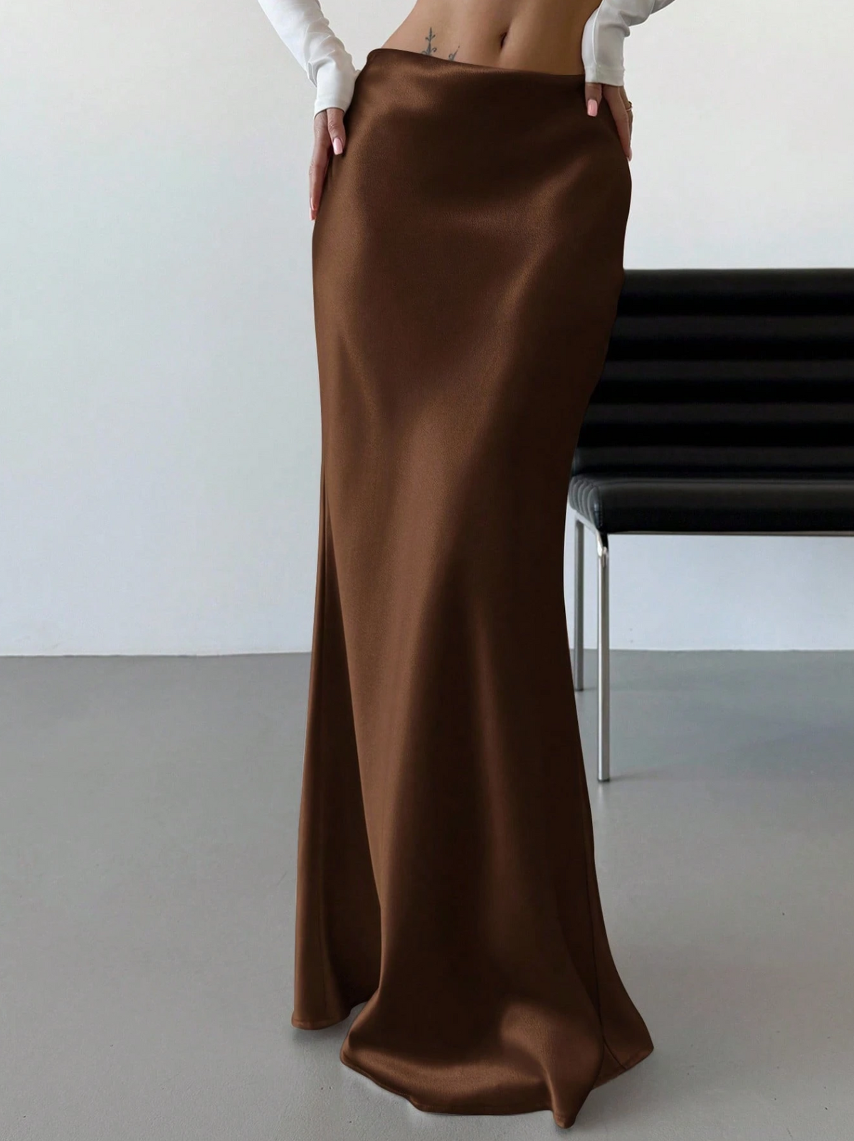 Luna Satin Skirt Elitaire