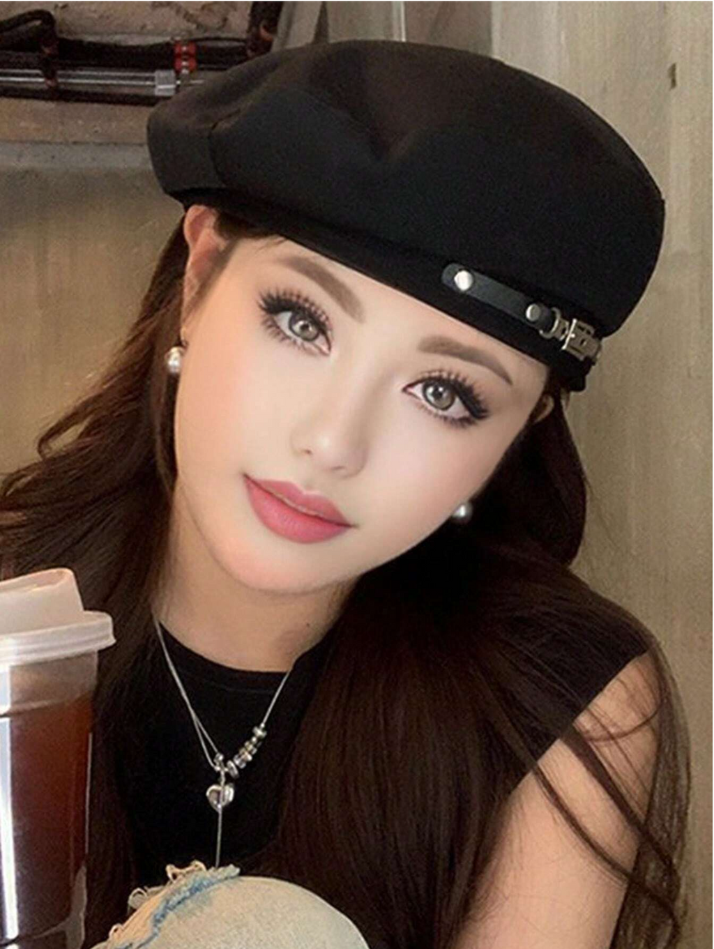 Minimal Sleek Beret Elitaire
