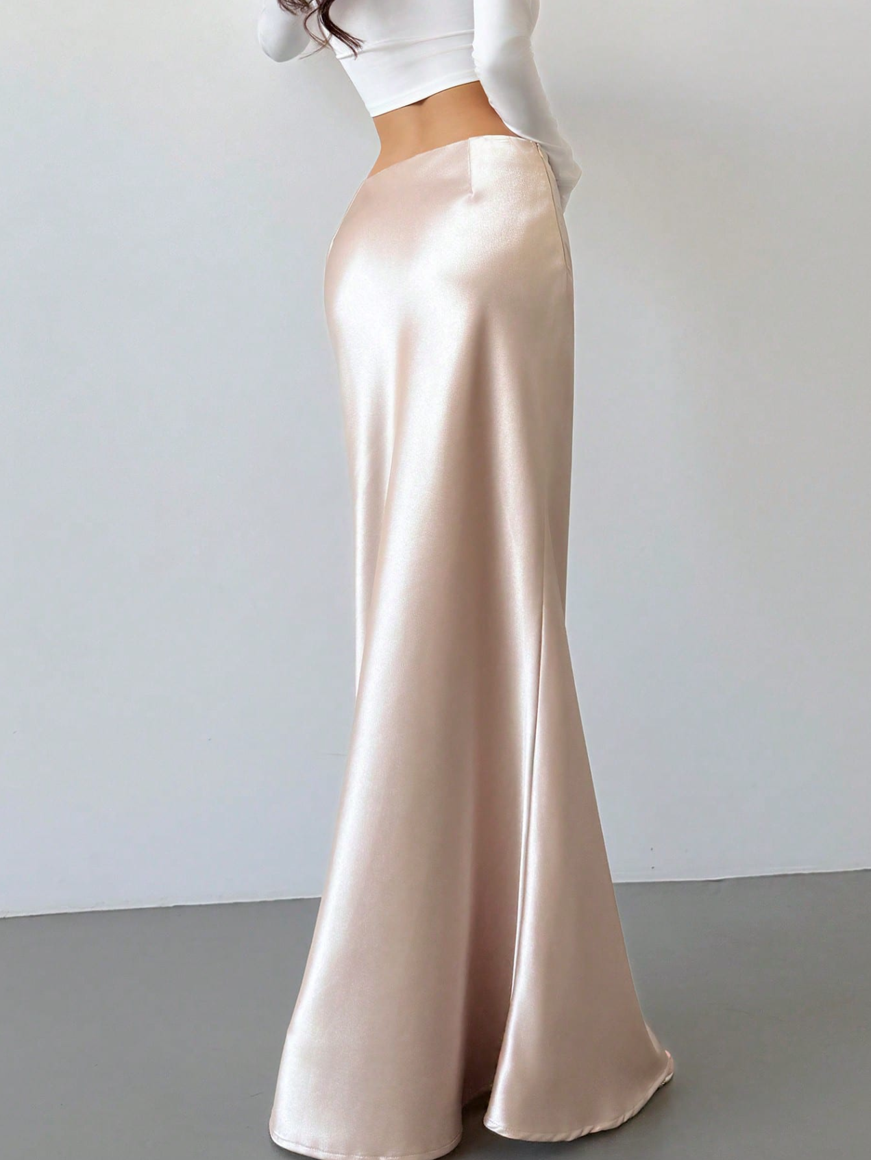 Luna Satin Skirt Elitaire
