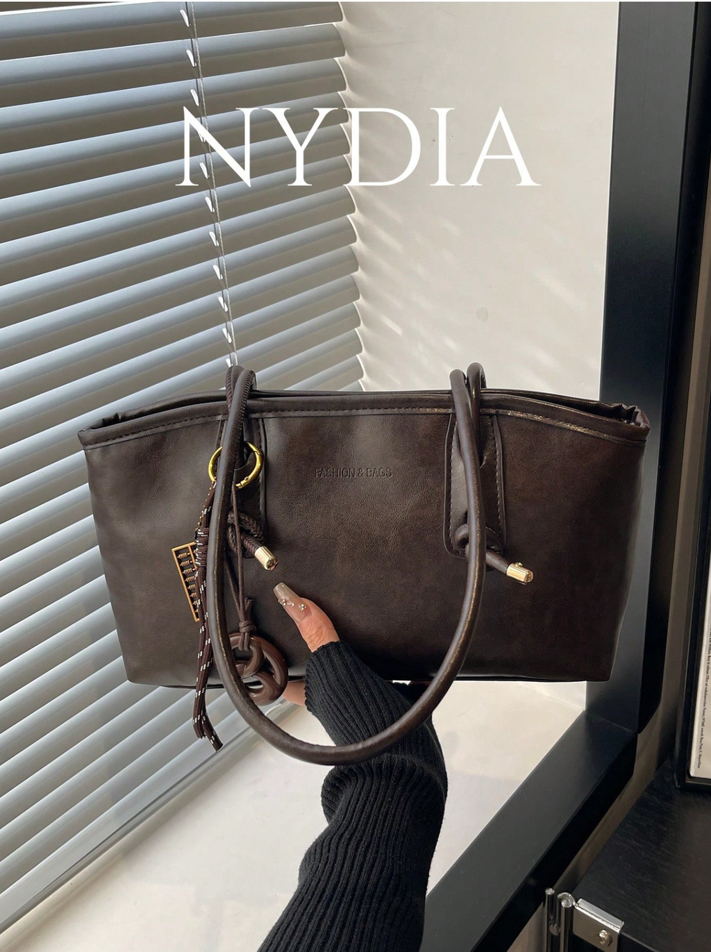 The Knot Satchel Elitaire