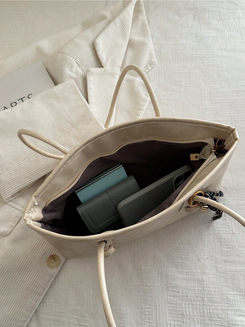 The Knot Satchel Elitaire