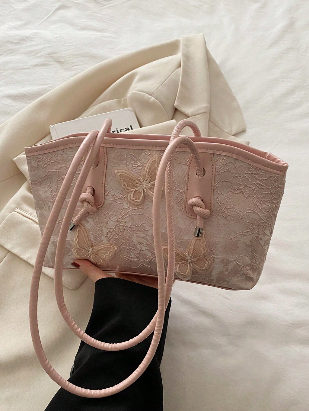 The Knot Satchel Elitaire