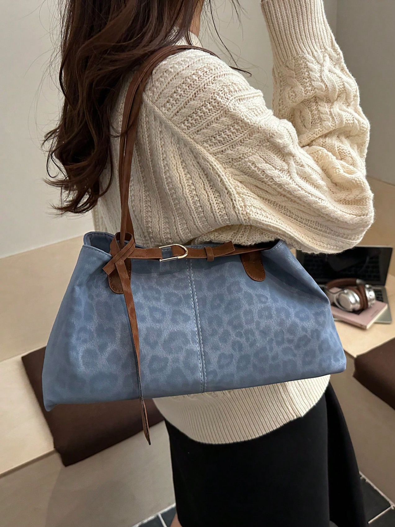 The Retro Leopard Tote Elitaire