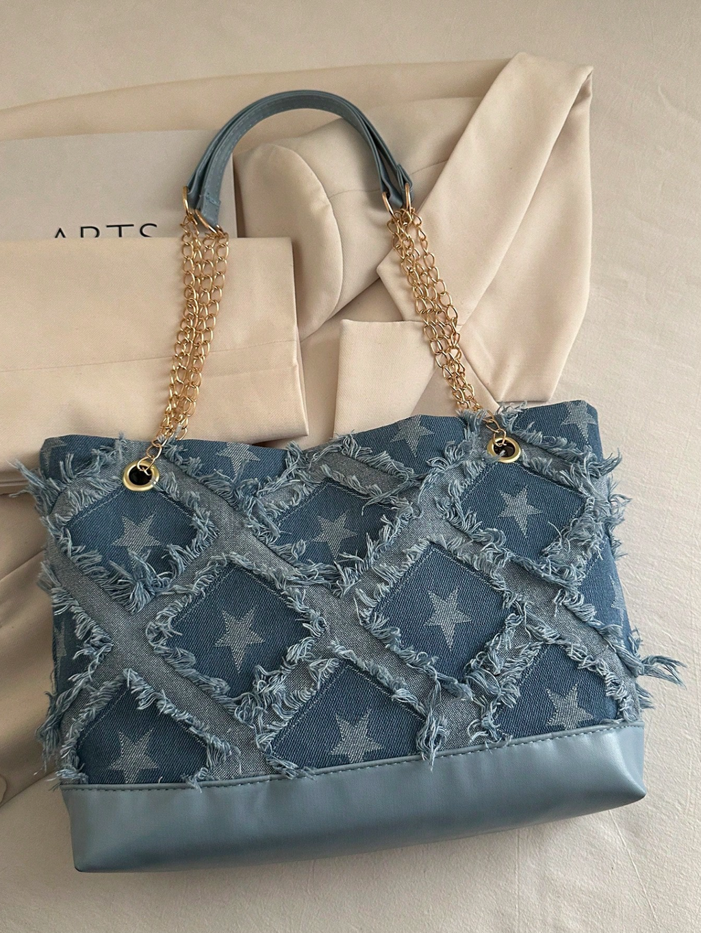 Deer Charm Tote Elitaire