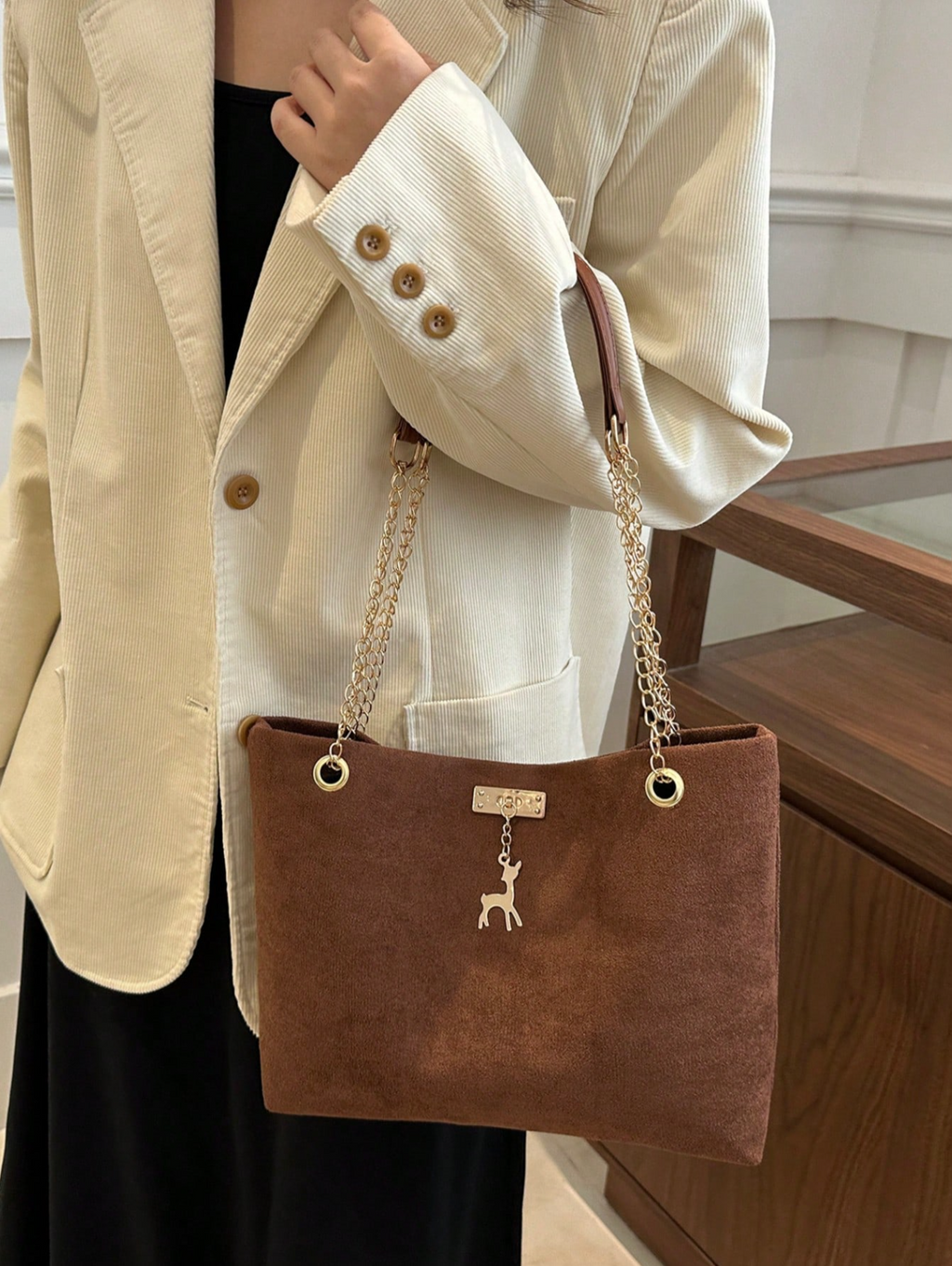 Deer Charm Tote Elitaire