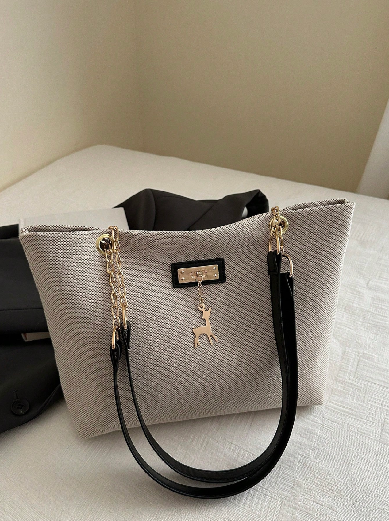Deer Charm Tote Elitaire
