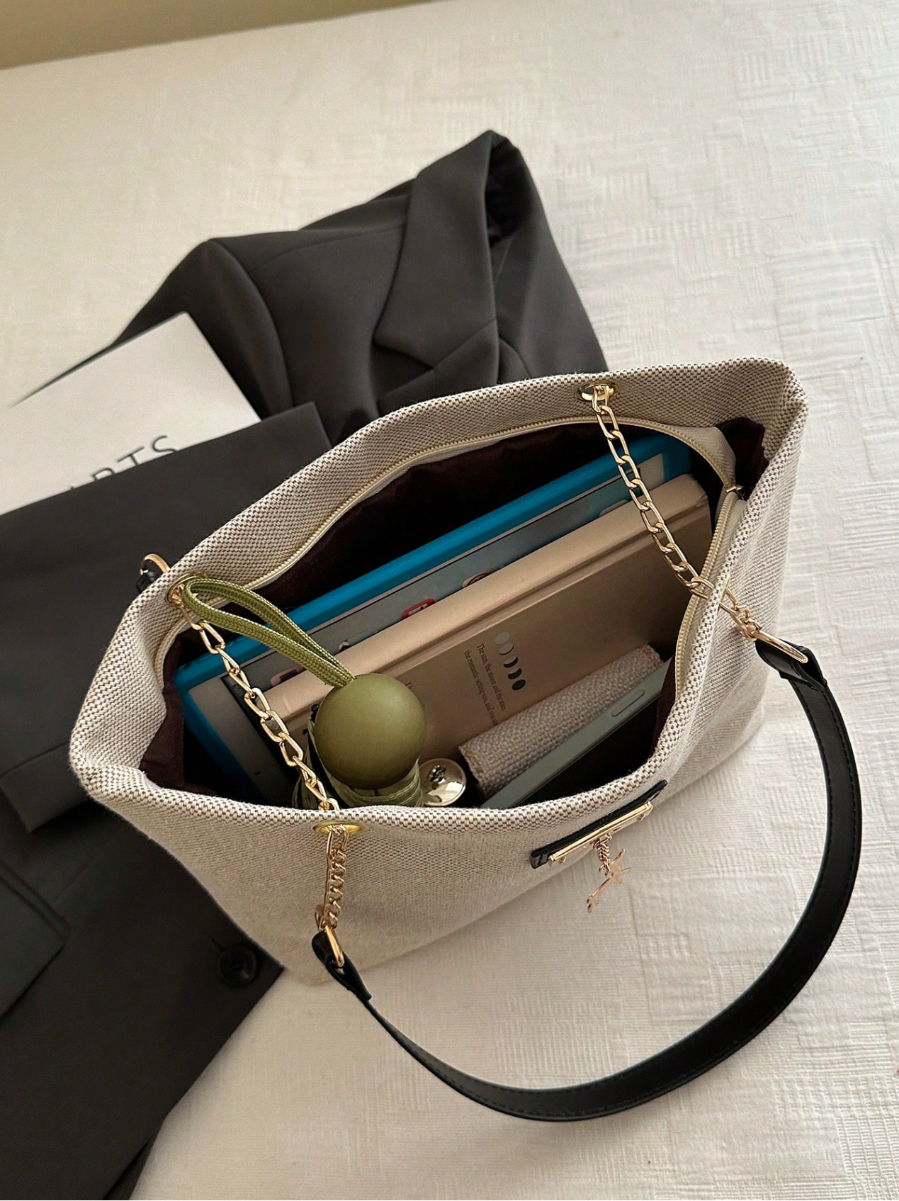 Deer Charm Tote Elitaire