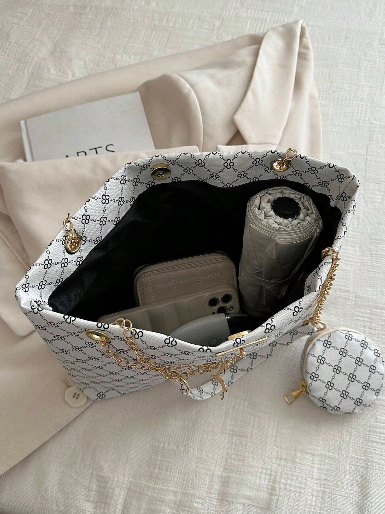 Deer Charm Tote Elitaire