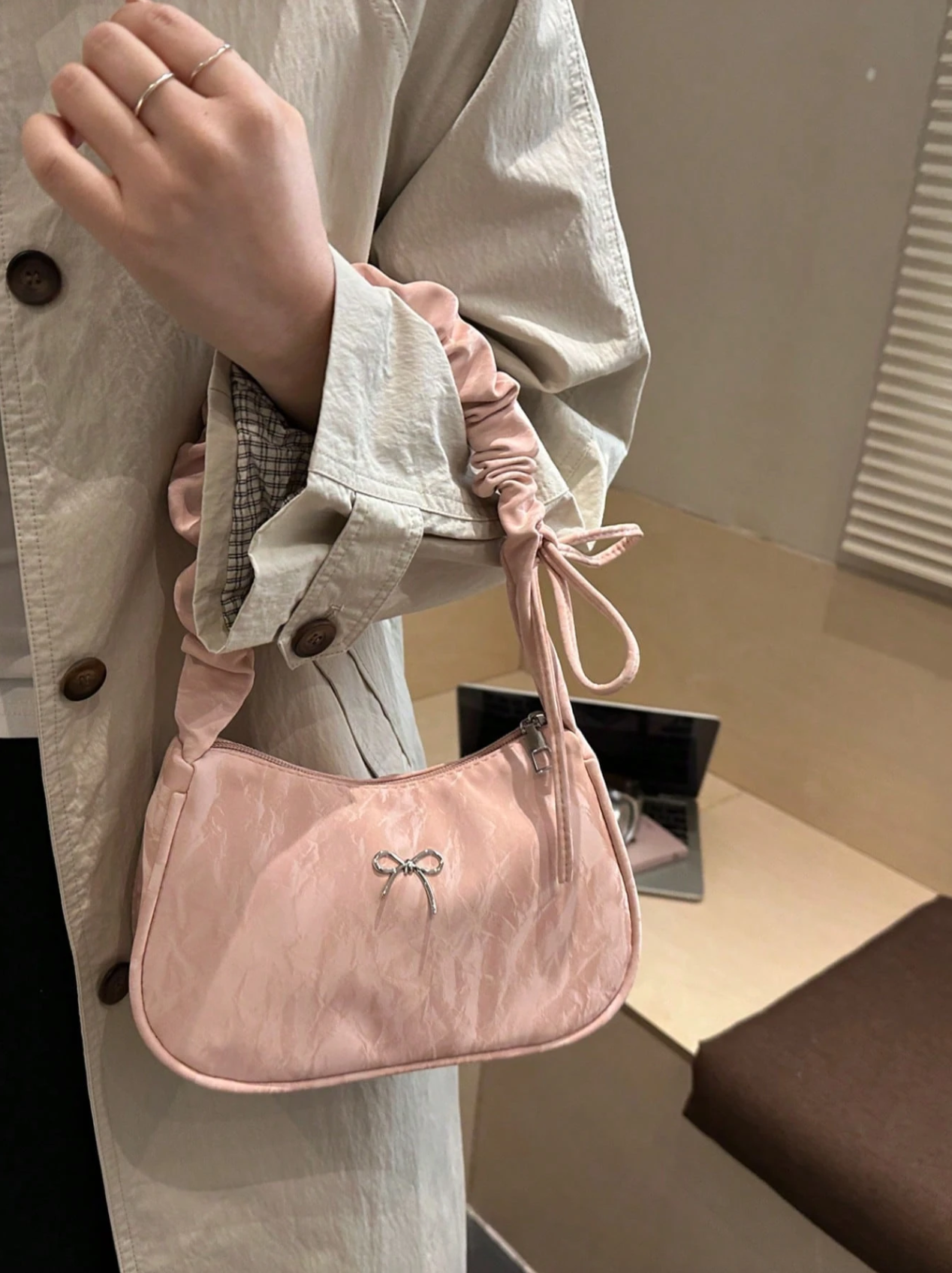 The Petite Ribbon Baguette Elitaire