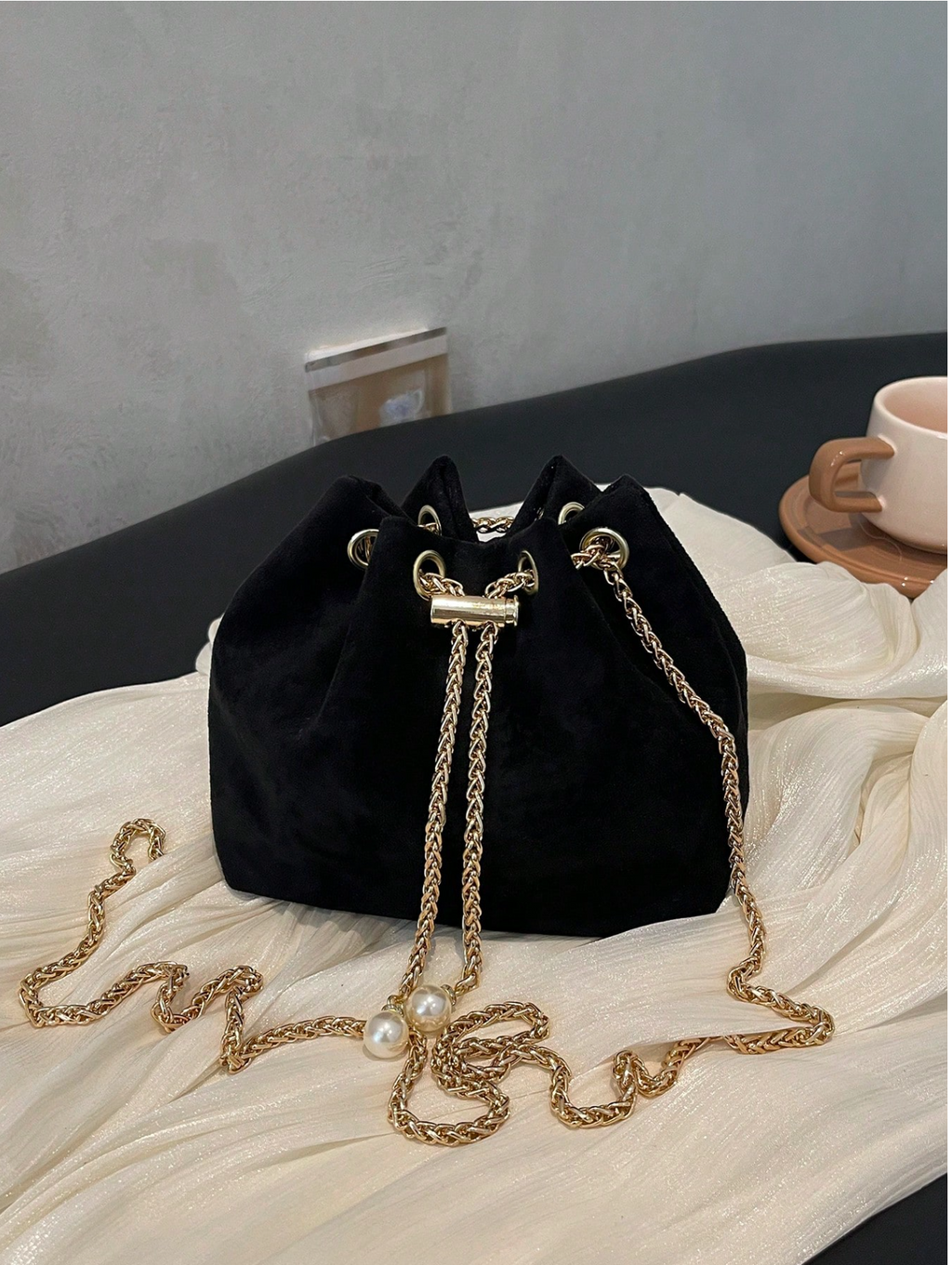 Drawstring Bucket Bag Elitaire