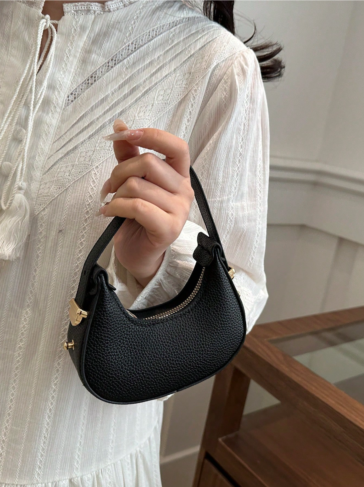 Pebbled Crescent Bag Elitaire