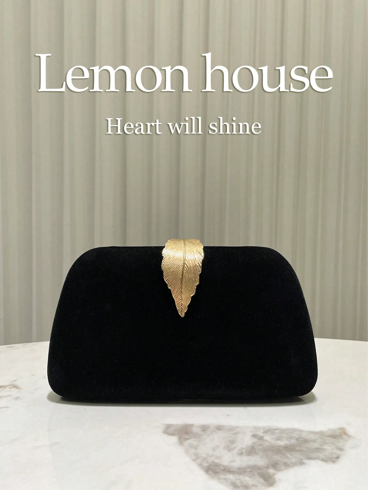 Leaf Velvet Clutch Elitaire