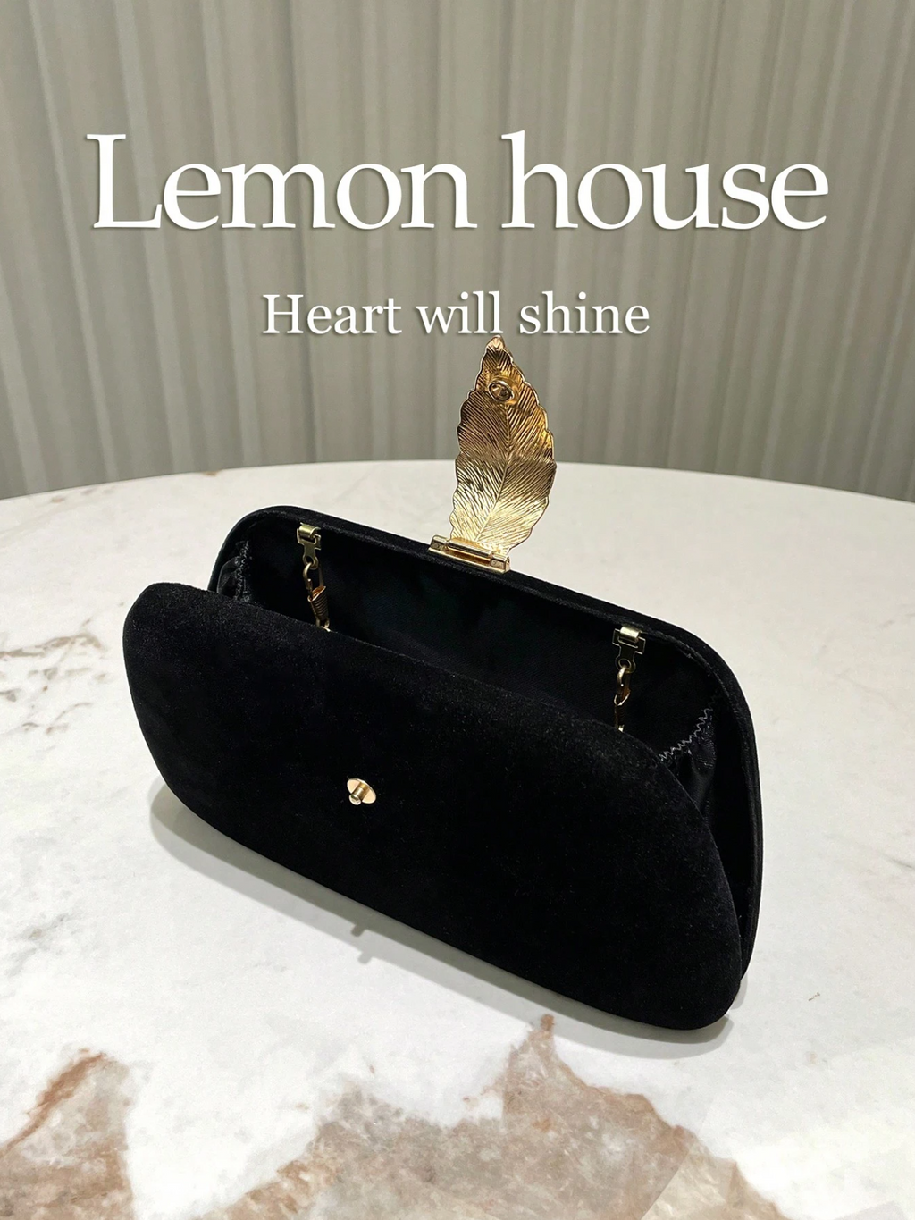 Leaf Velvet Clutch Elitaire