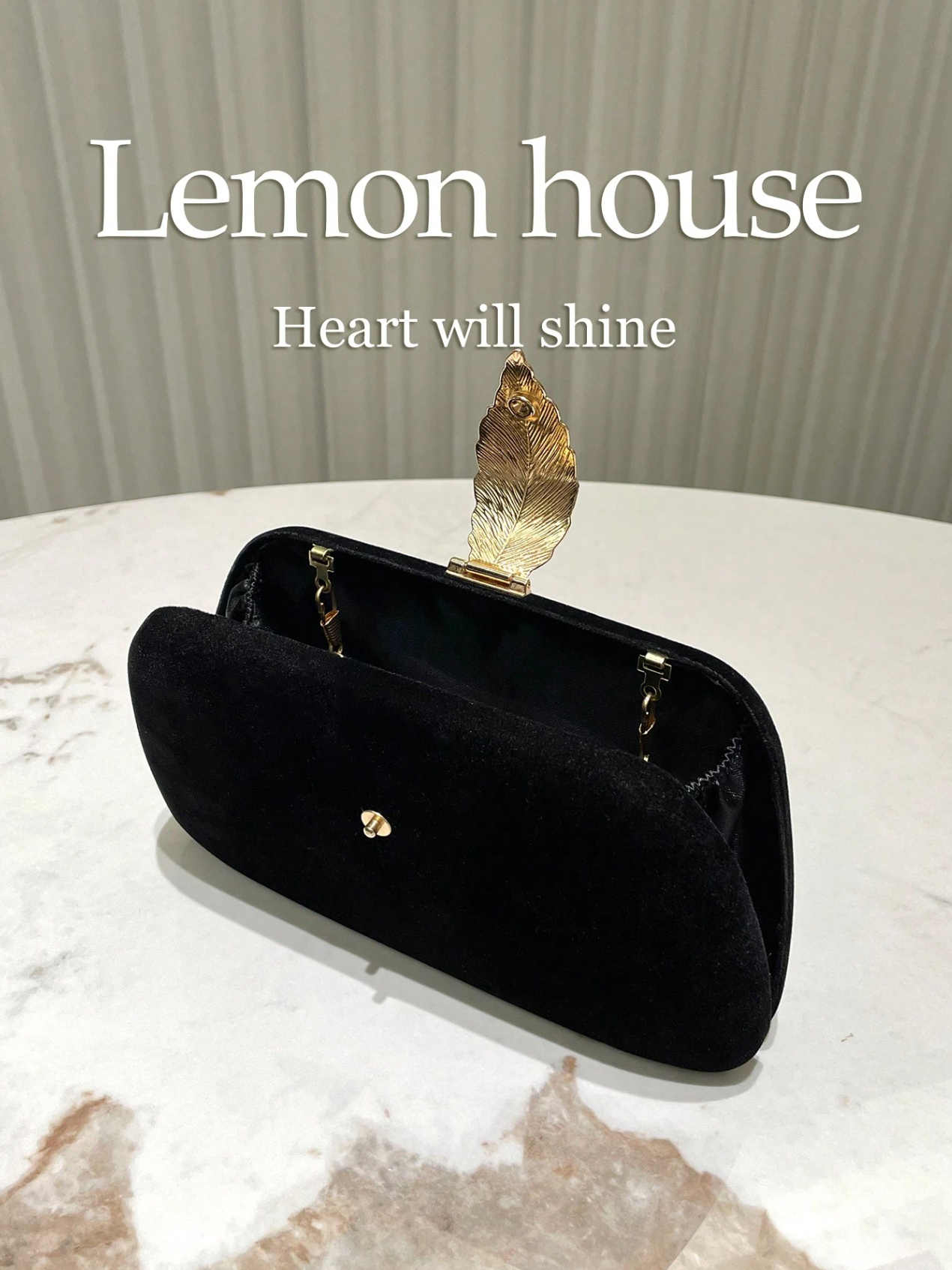 Leaf Velvet Clutch Elitaire