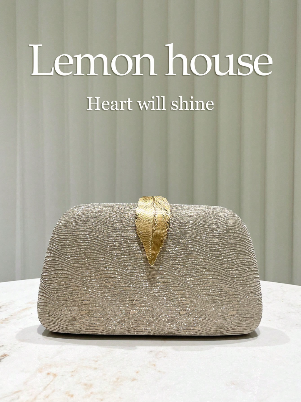 Leaf Velvet Clutch Elitaire