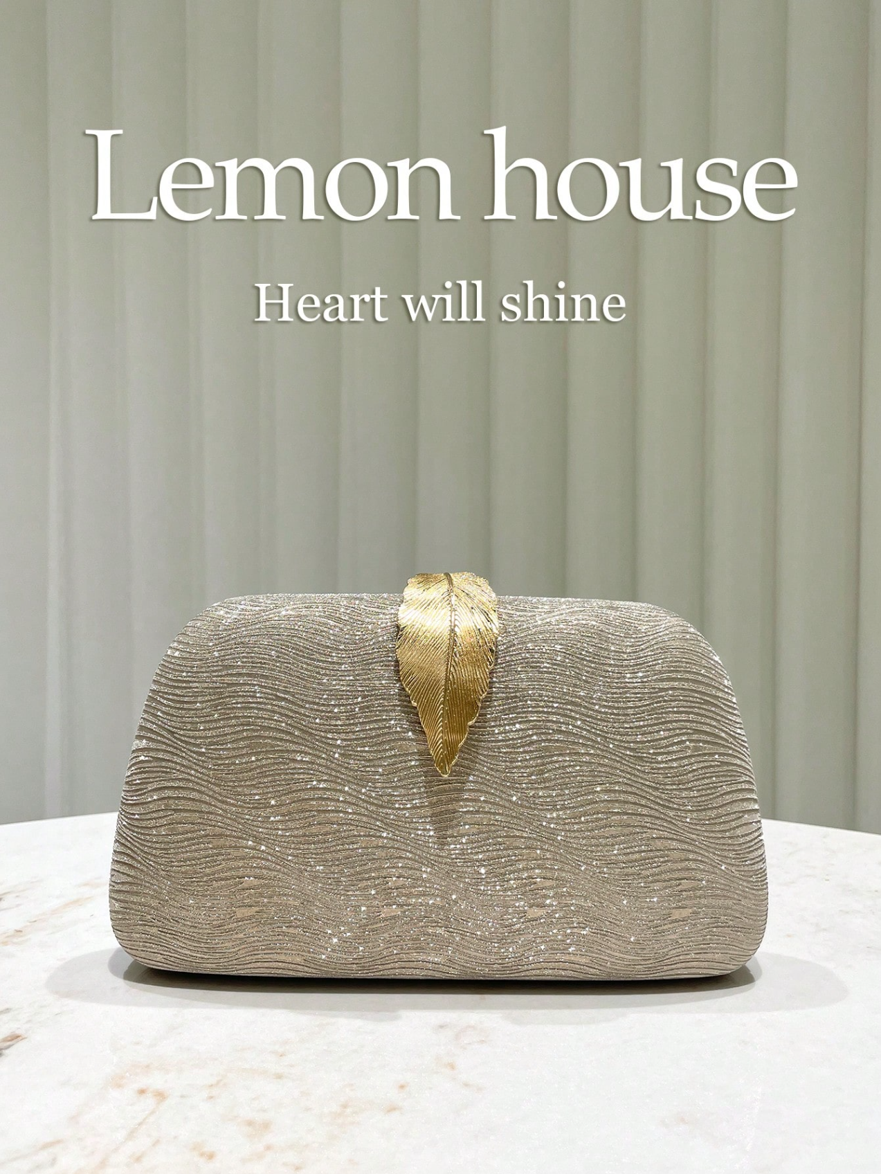 Leaf Velvet Clutch Elitaire