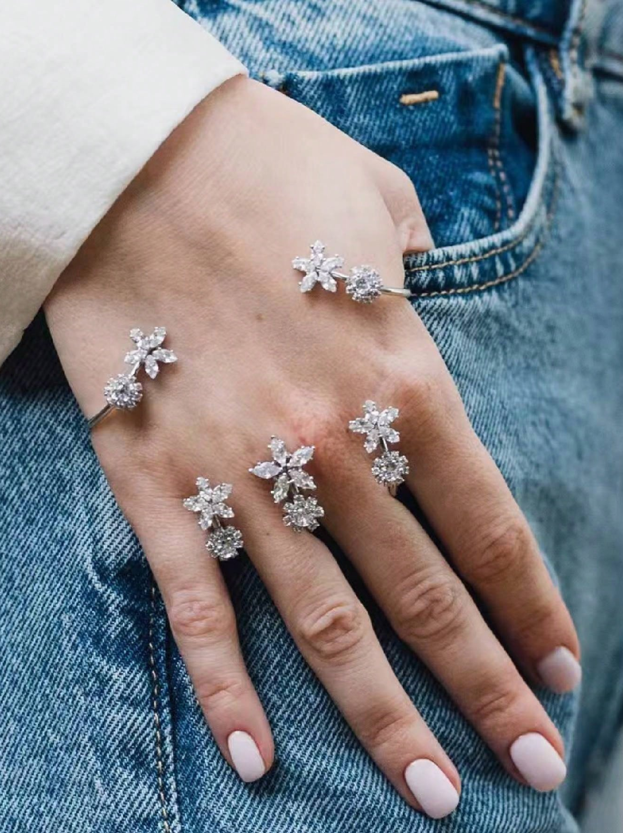 Glistening Flora Cuff Elitaire