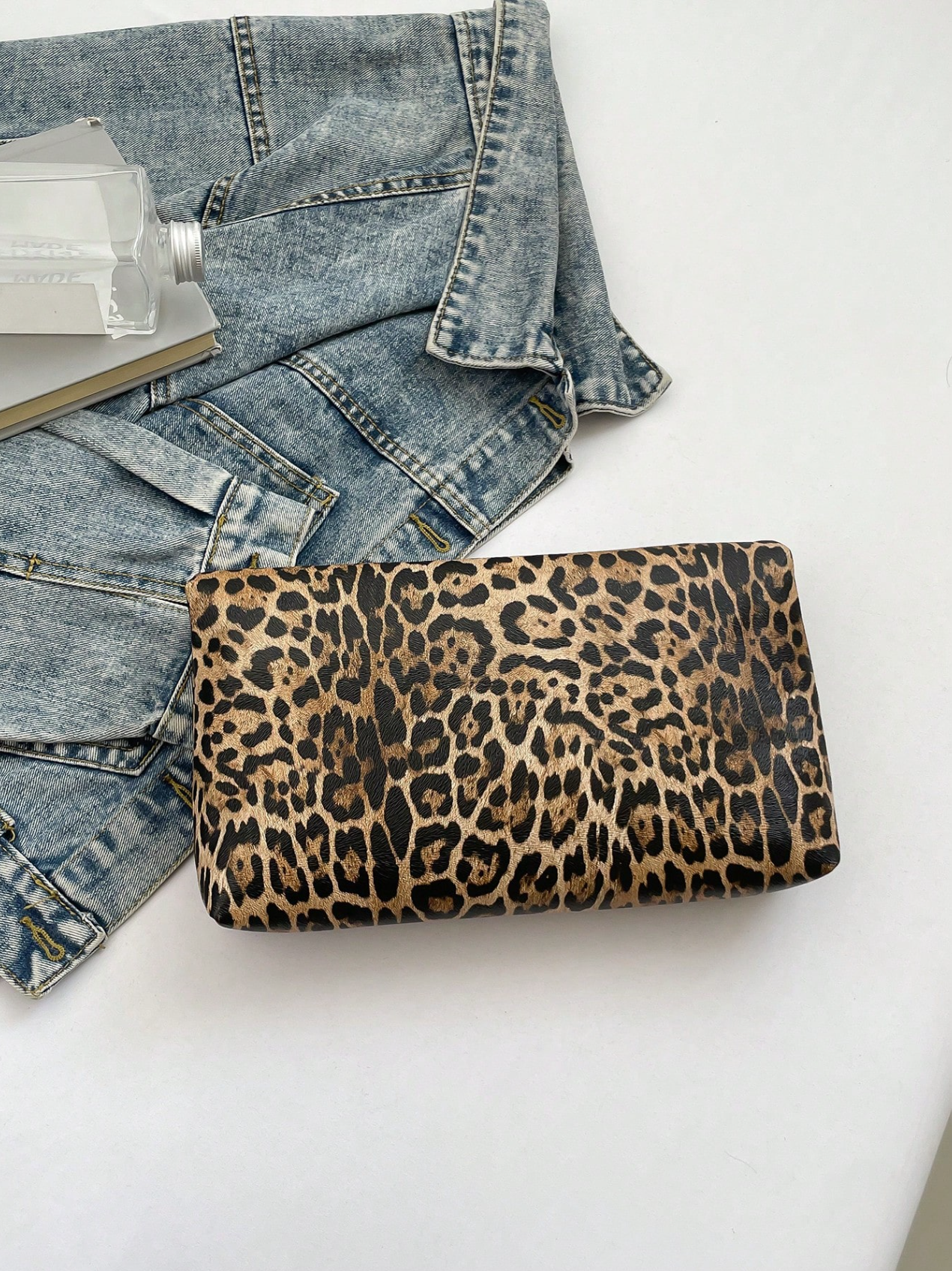 Feline Magnetic Foldover Elitaire