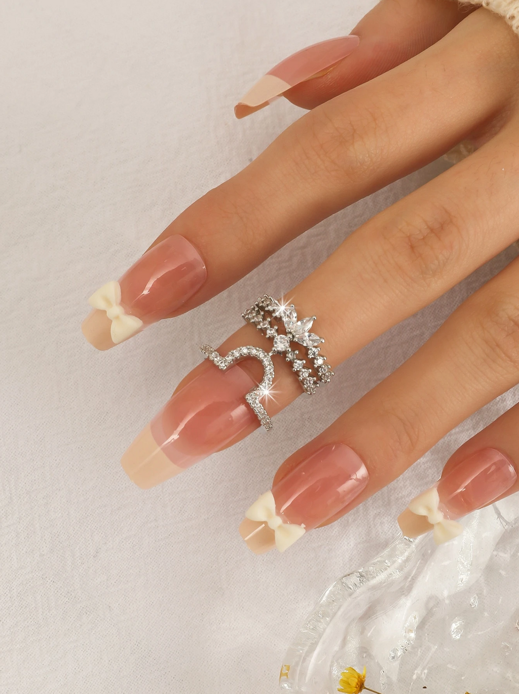 Bloom Nail Ring Elitaire
