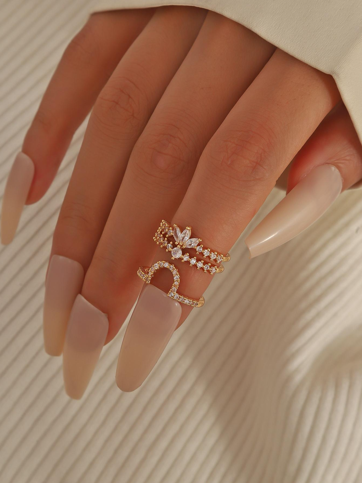Bloom Nail Ring Elitaire