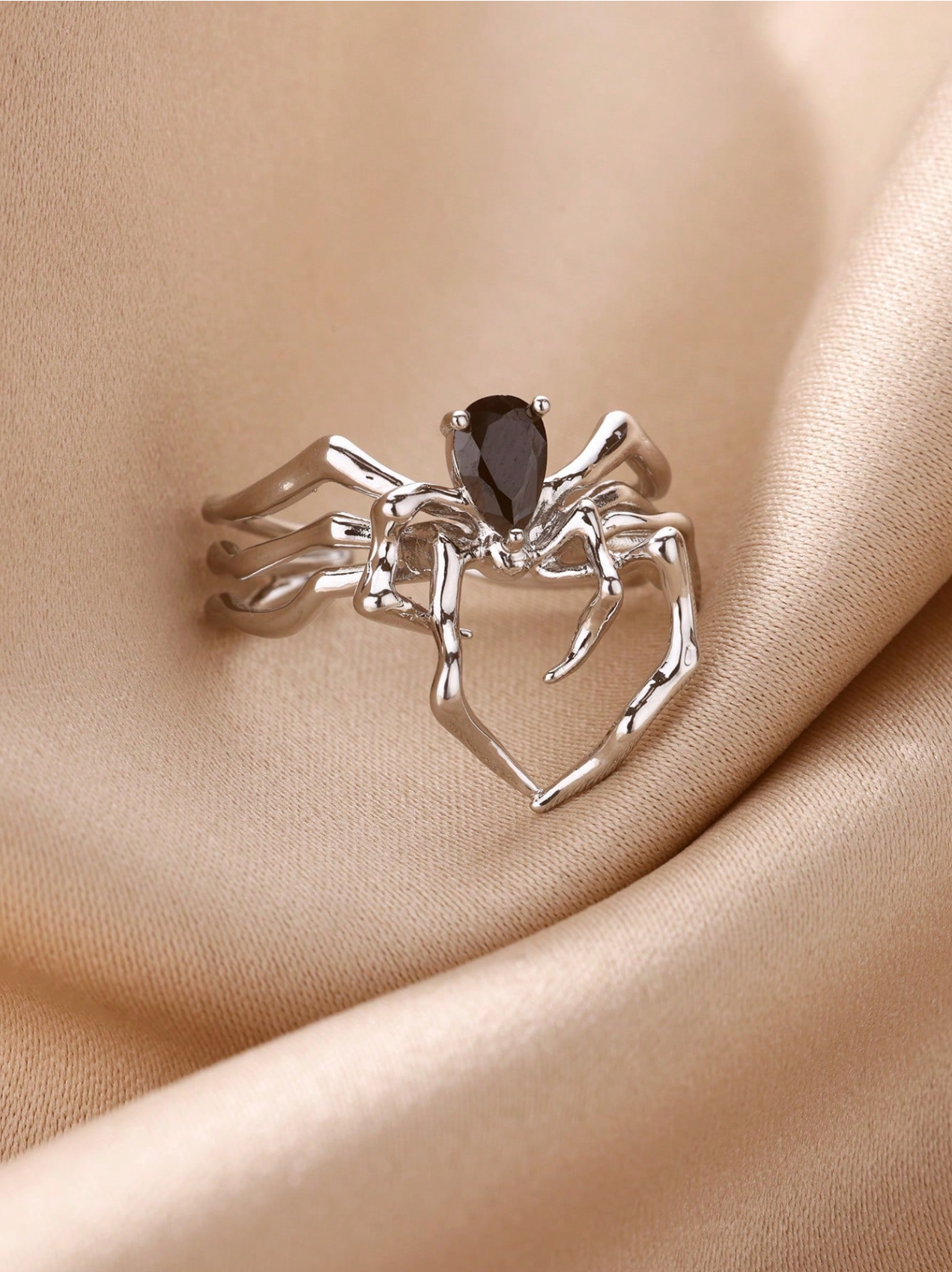 Gothic Spider Ring Elitaire