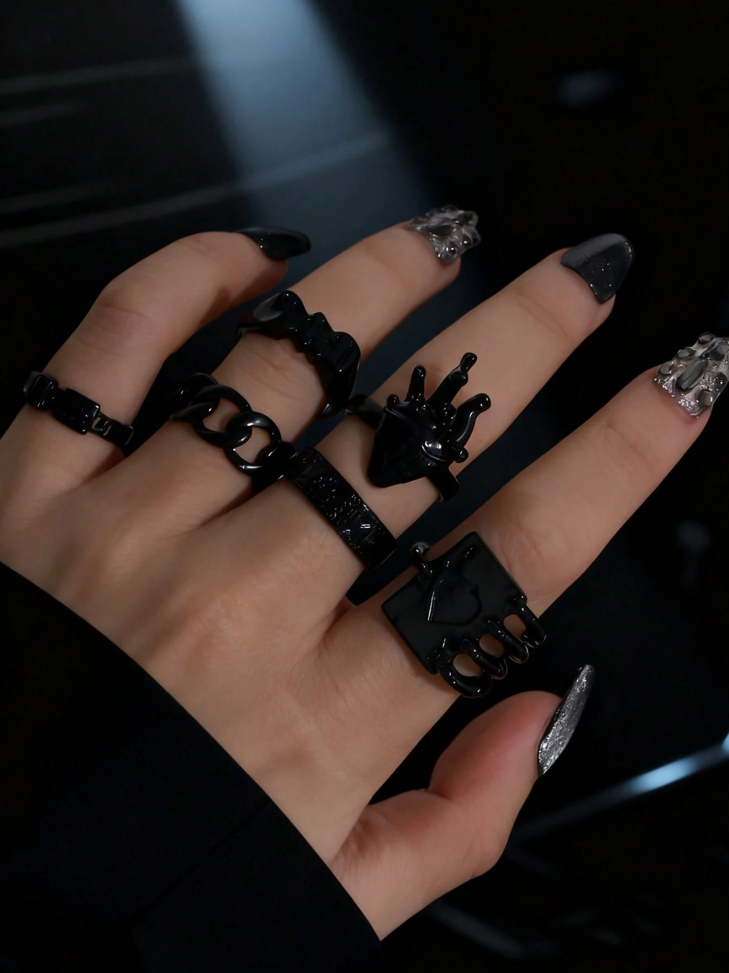 6 Pcs Noir Ring Set Elitaire