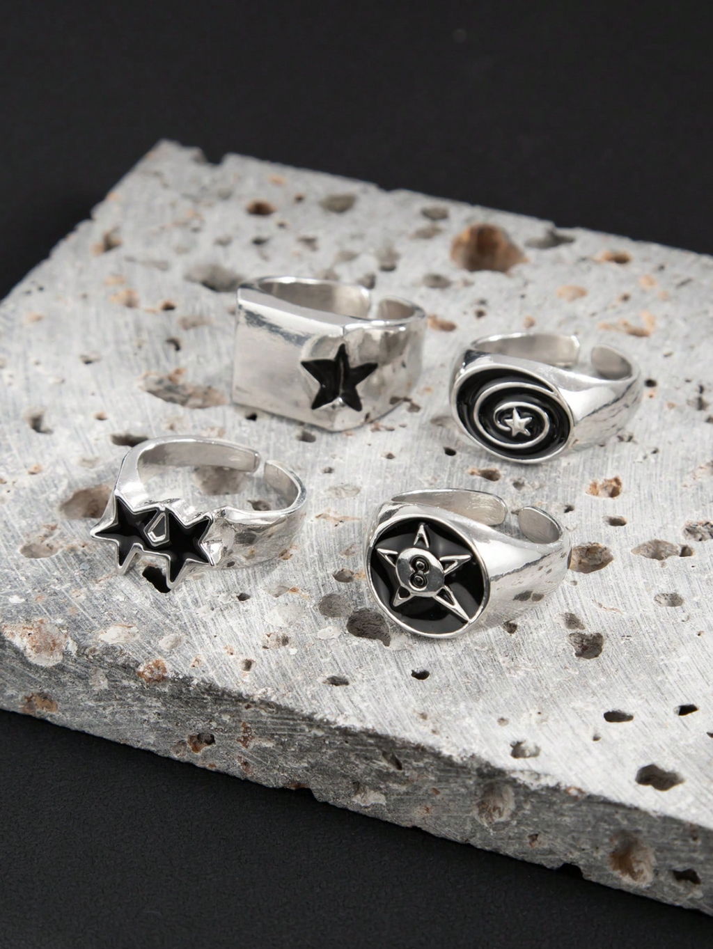 4 Pcs Signet Ring Set Elitaire