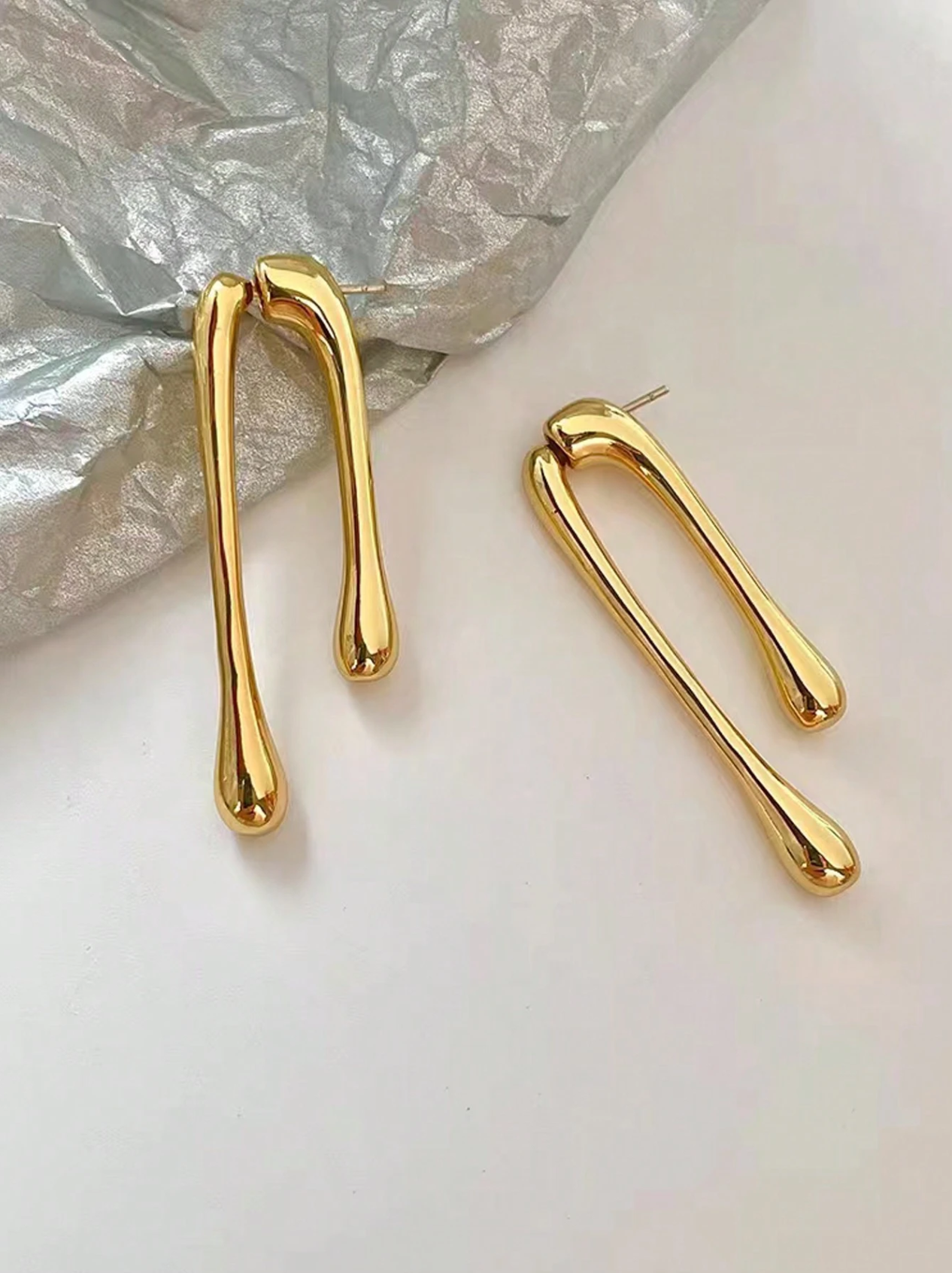 1 Pair Molten Drop Earings Elitaire