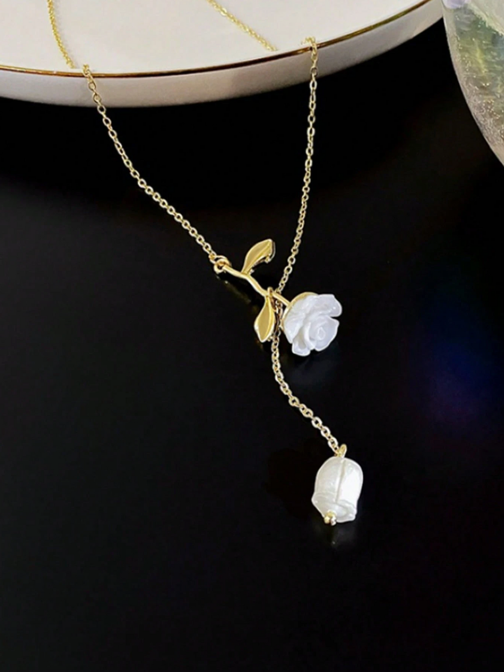 Rose Y-Pendant