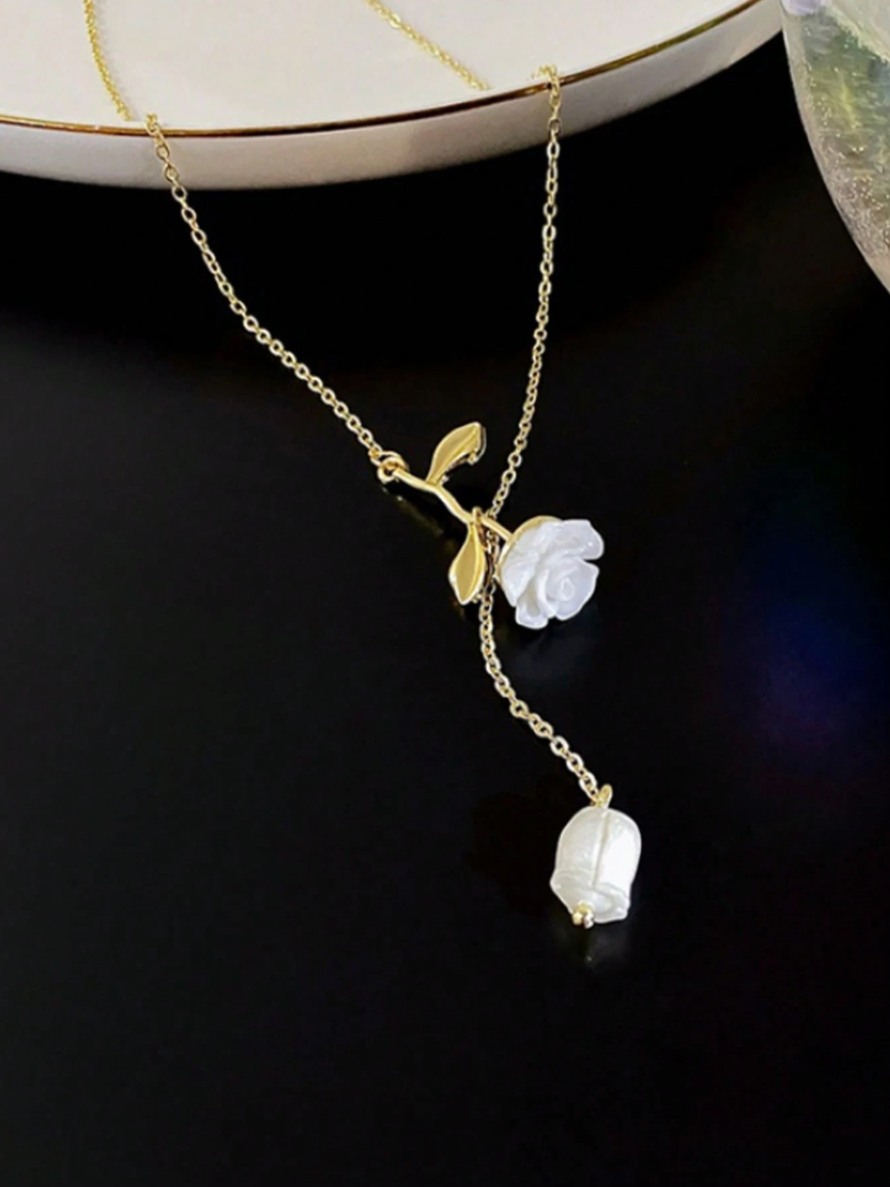 Rose Y-Pendant