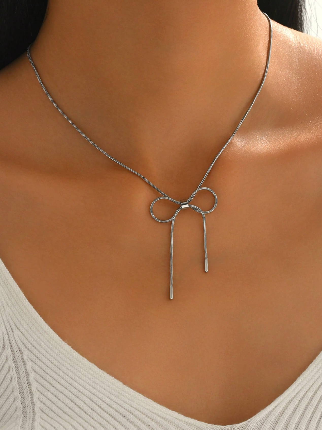 Bow Pendant