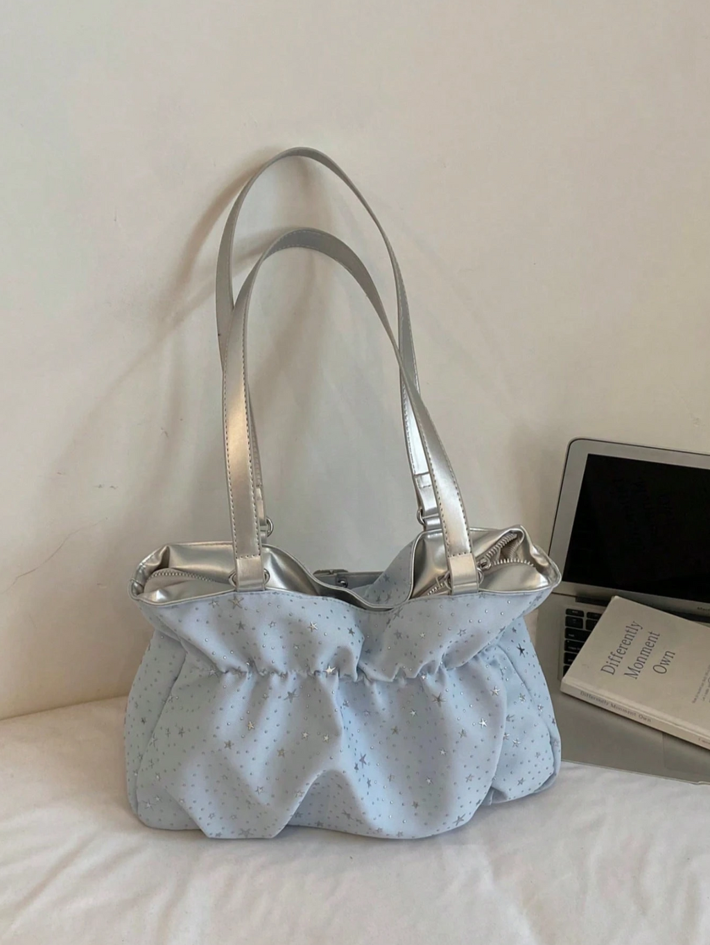 Cosmic Charm Hobo