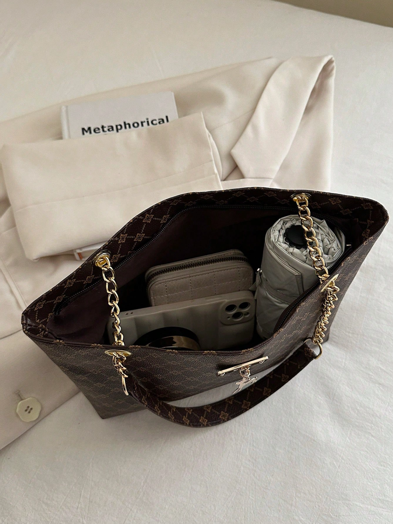 Deer Charm Tote Elitaire