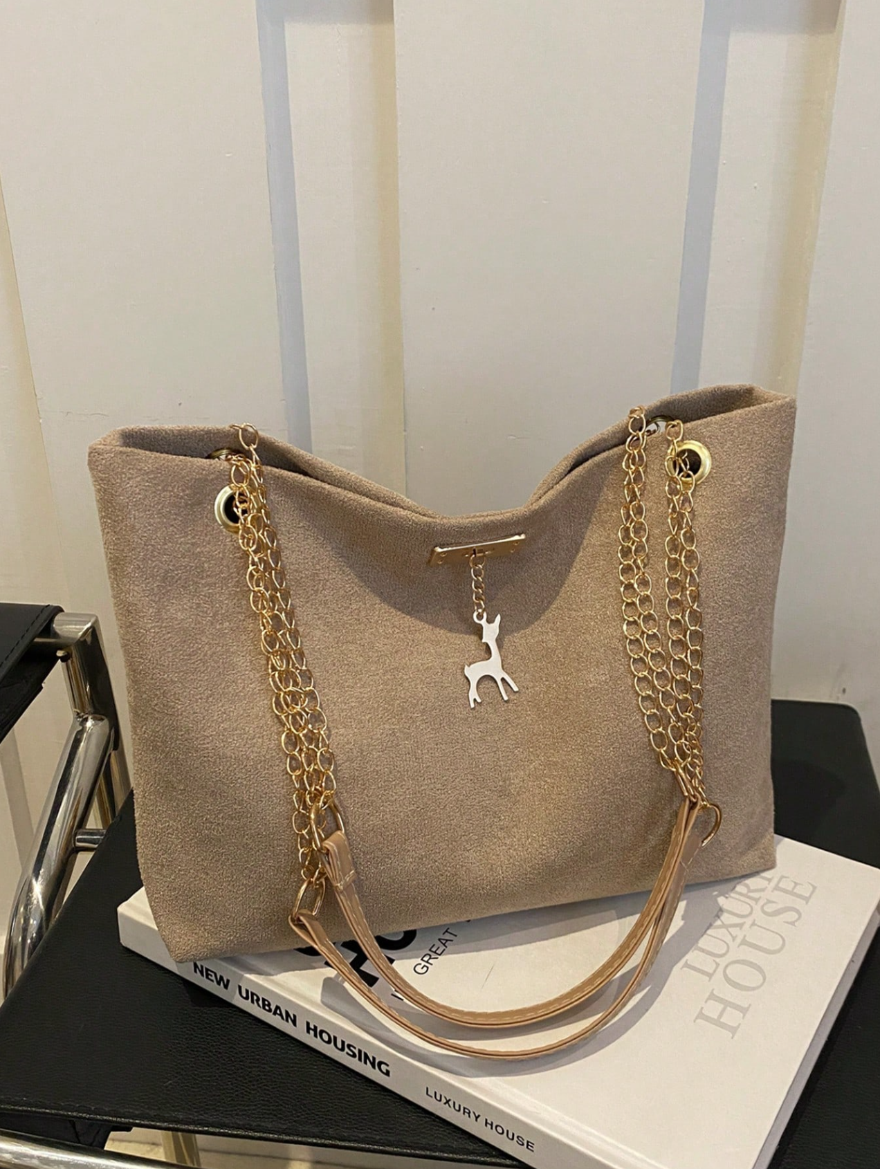 Deer Charm Tote Elitaire