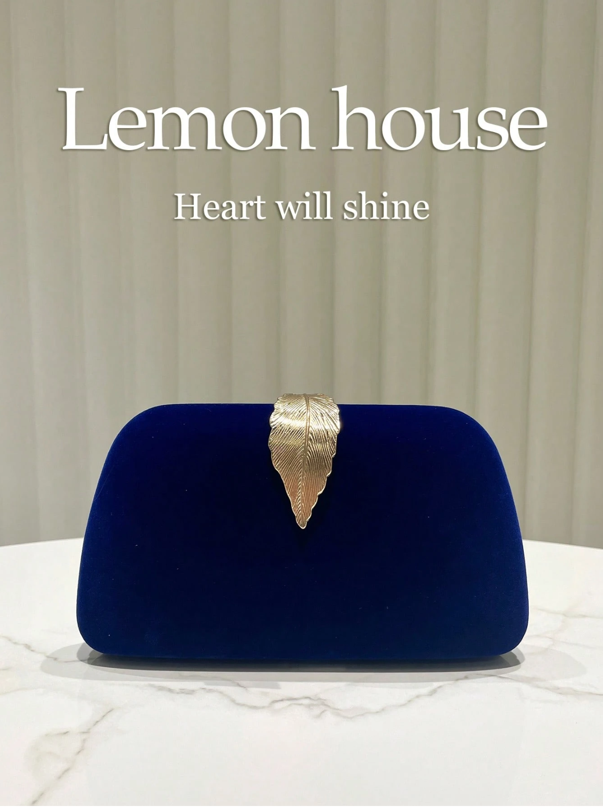 Leaf Velvet Clutch