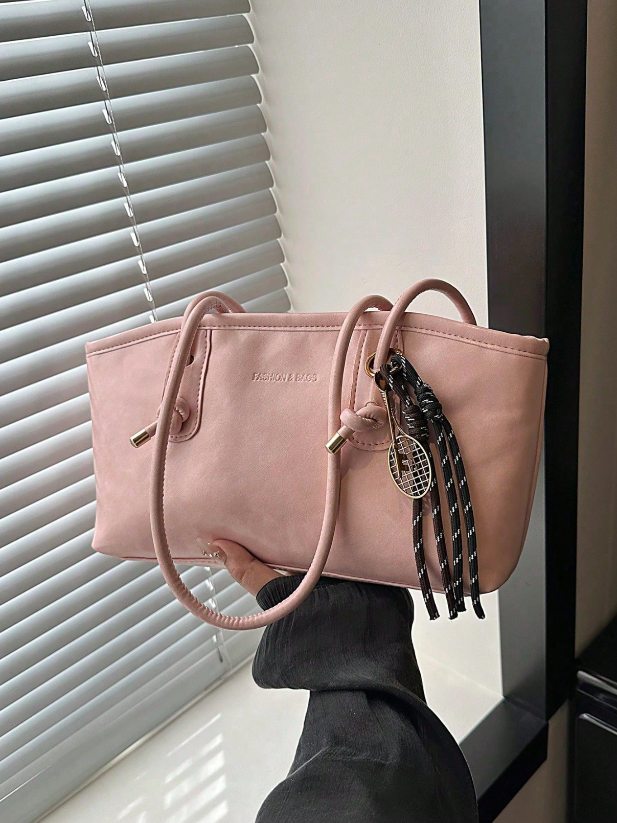 The Knot Satchel